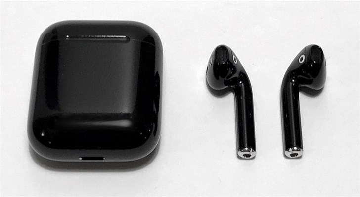 苹果新AirPods耳机（非二代）开始出货，增黑色款