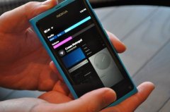 诺基亚N9行货最新价格曝光 售价4600元
