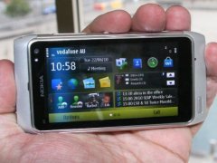 诺基亚扬弃Symbian 欲用MeeGo挑战苹果iPhone