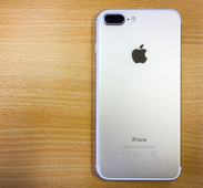 苹果高通在中国纠缠时，iPhone7/8却在德国惨遭下架