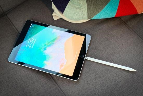 新款iPad兼容第一代手写笔Apple Pencil